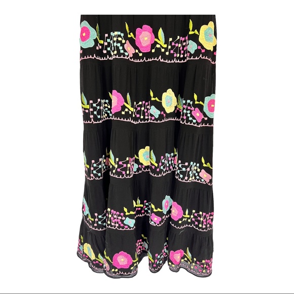 Nanette lepore Women's Black Strapless Dress Embroidered Size 4 - Picture 8 of 10